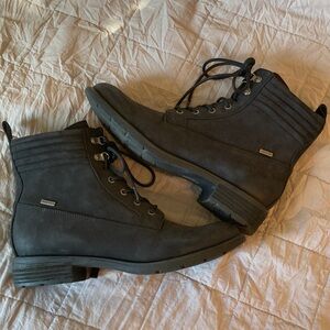 Women’s Sofft Baxter boots size 10